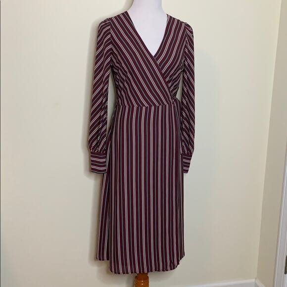 Chelsea28 Striped Long Sleeve Wrap Midi Dress NWOT Size Small - Picture 3 of 10